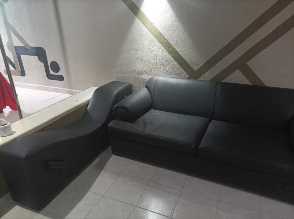 خالابا La Selva Auto Hotel Adults Only المظهر الخارجي الصورة
