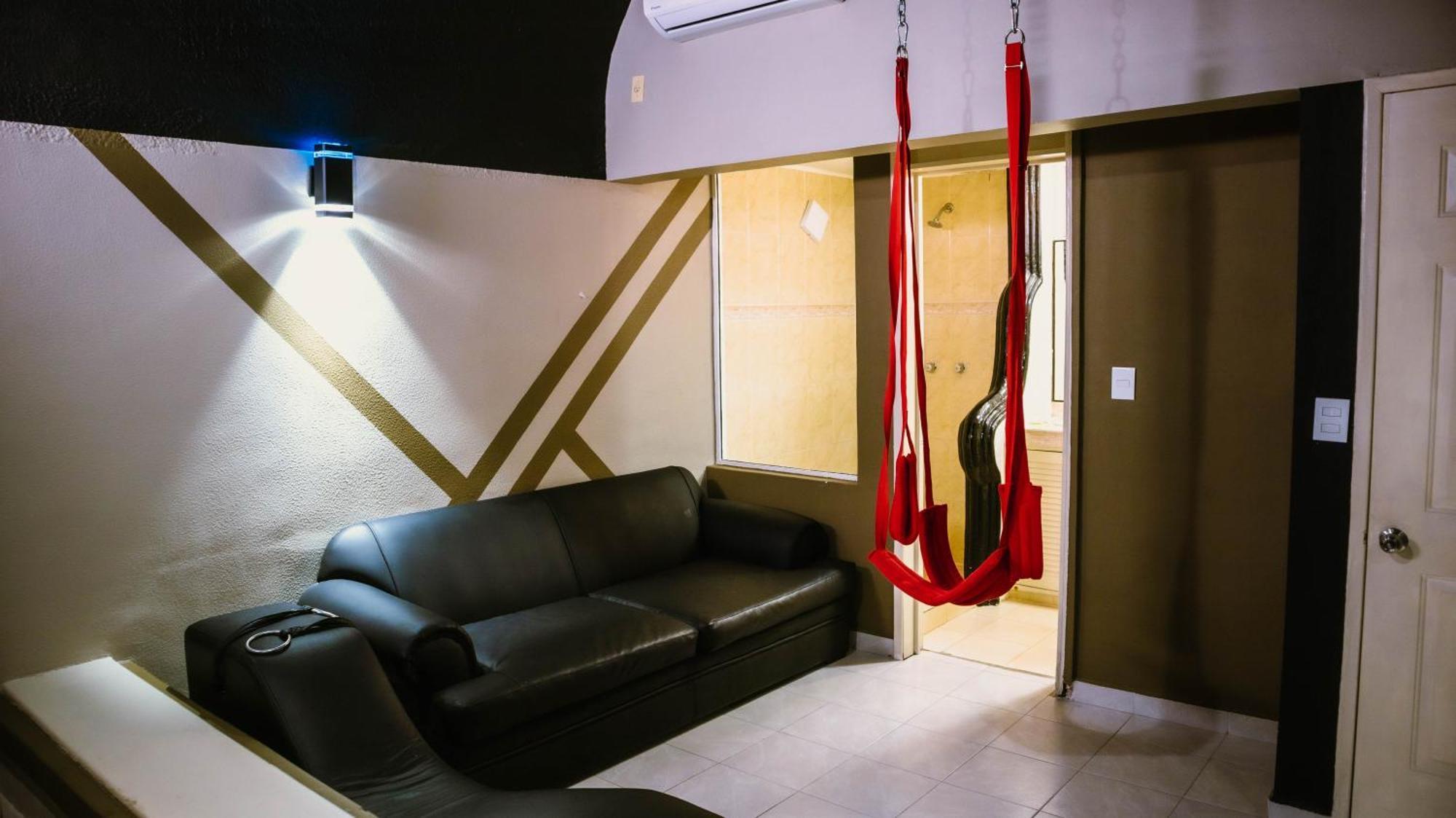 خالابا La Selva Auto Hotel Adults Only المظهر الخارجي الصورة