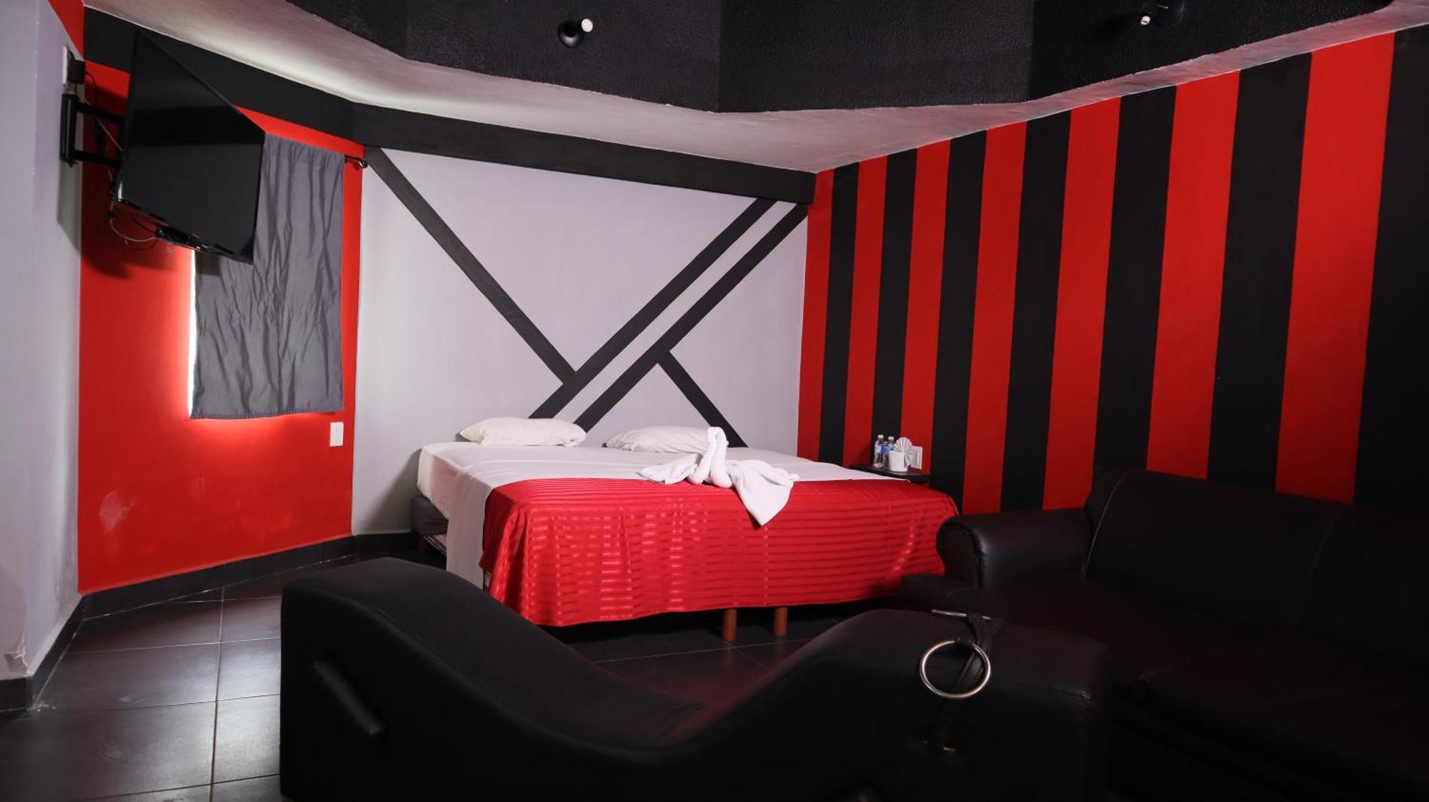 خالابا La Selva Auto Hotel Adults Only المظهر الخارجي الصورة