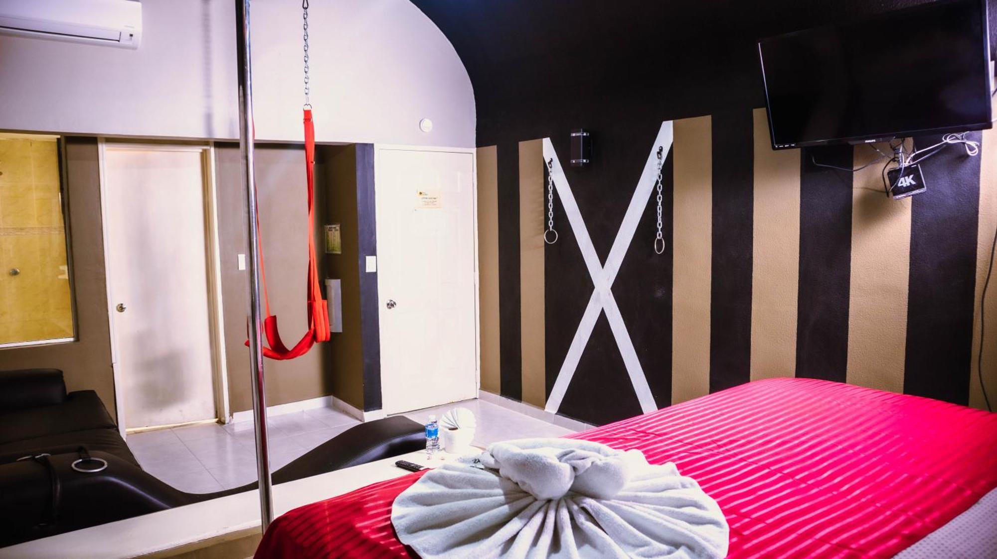 خالابا La Selva Auto Hotel Adults Only المظهر الخارجي الصورة